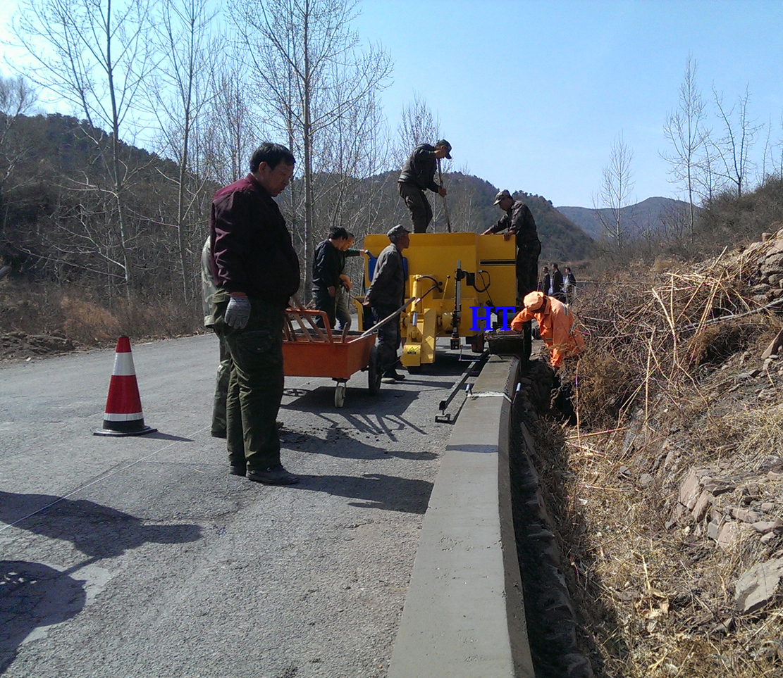 Concrere Kerb Machine